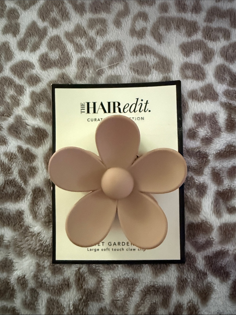 Matte Beige Flower Claw Clip - Women's Hair Accessory